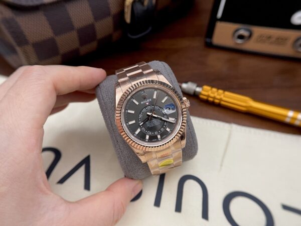 Swiss 1:1 Rolex Sky-Dweller 326935 Replica 1:1 Watch Noob Factory Gray Dial 42mm - Top Watch - Image 3