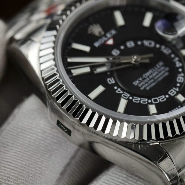 Best Fake Rolex Sky-Dweller Rep 11 Watch Black Dial Jubilee Strap Highest Quality 42mm - Top Watch - Image 6