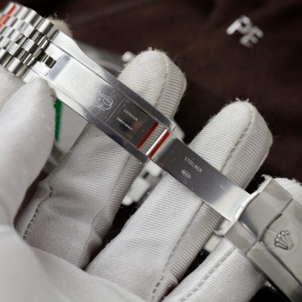 Best Fake Rolex Sky-Dweller Rep 11 Watch Black Dial Jubilee Strap Highest Quality 42mm - Top Watch - Image 9