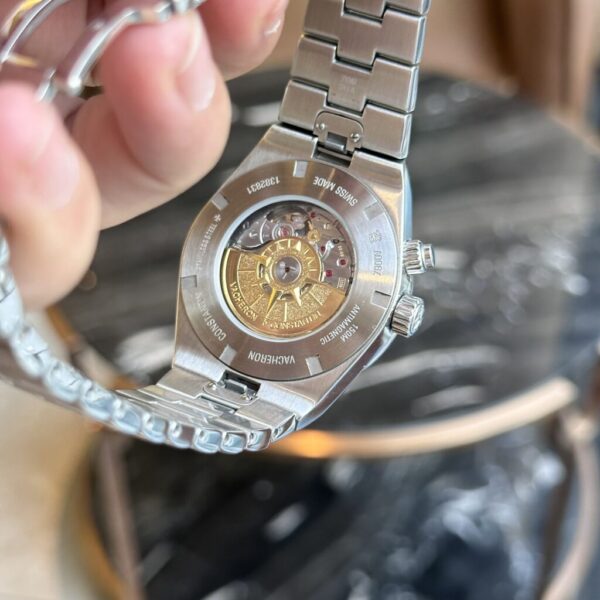 Swiss 1:1 Vacheron Constantin Overseas Dual Time 7900V White Dial Replica 1:1 Watch 41mm - Top Watch - Image 5
